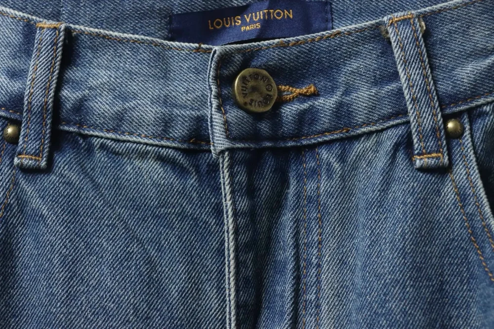 Overalls aus Jeans mit Prägung XXL – Bild 5