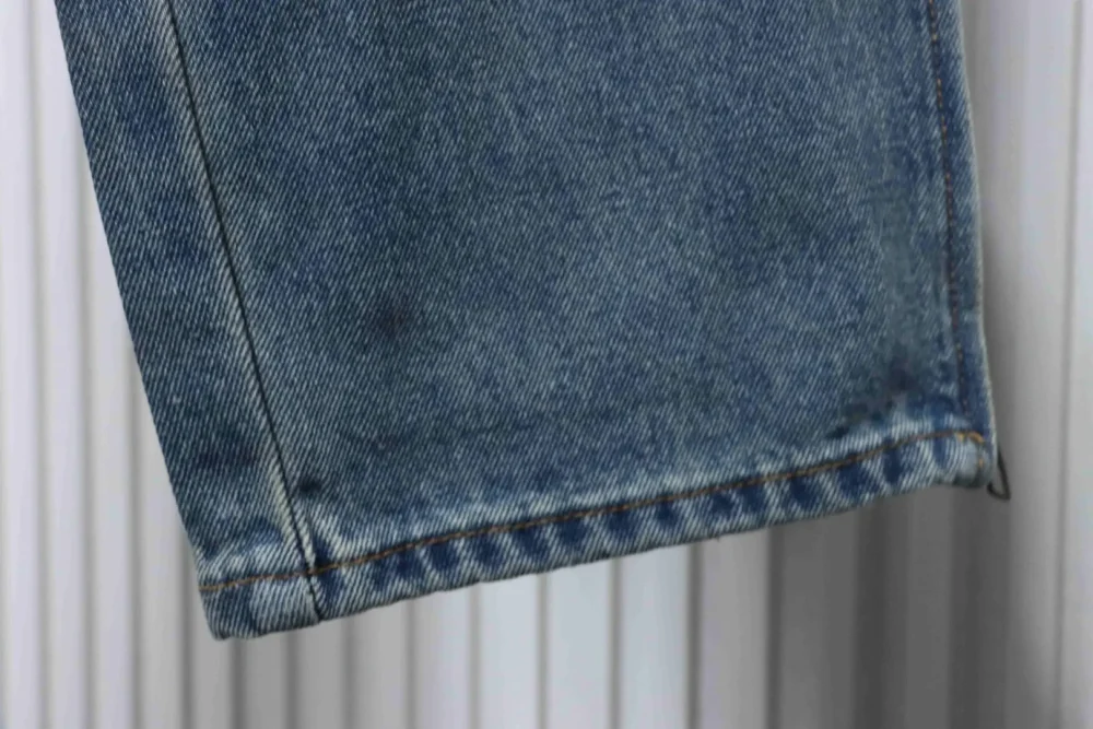 Overalls aus Jeans mit Prägung XXL – Bild 7