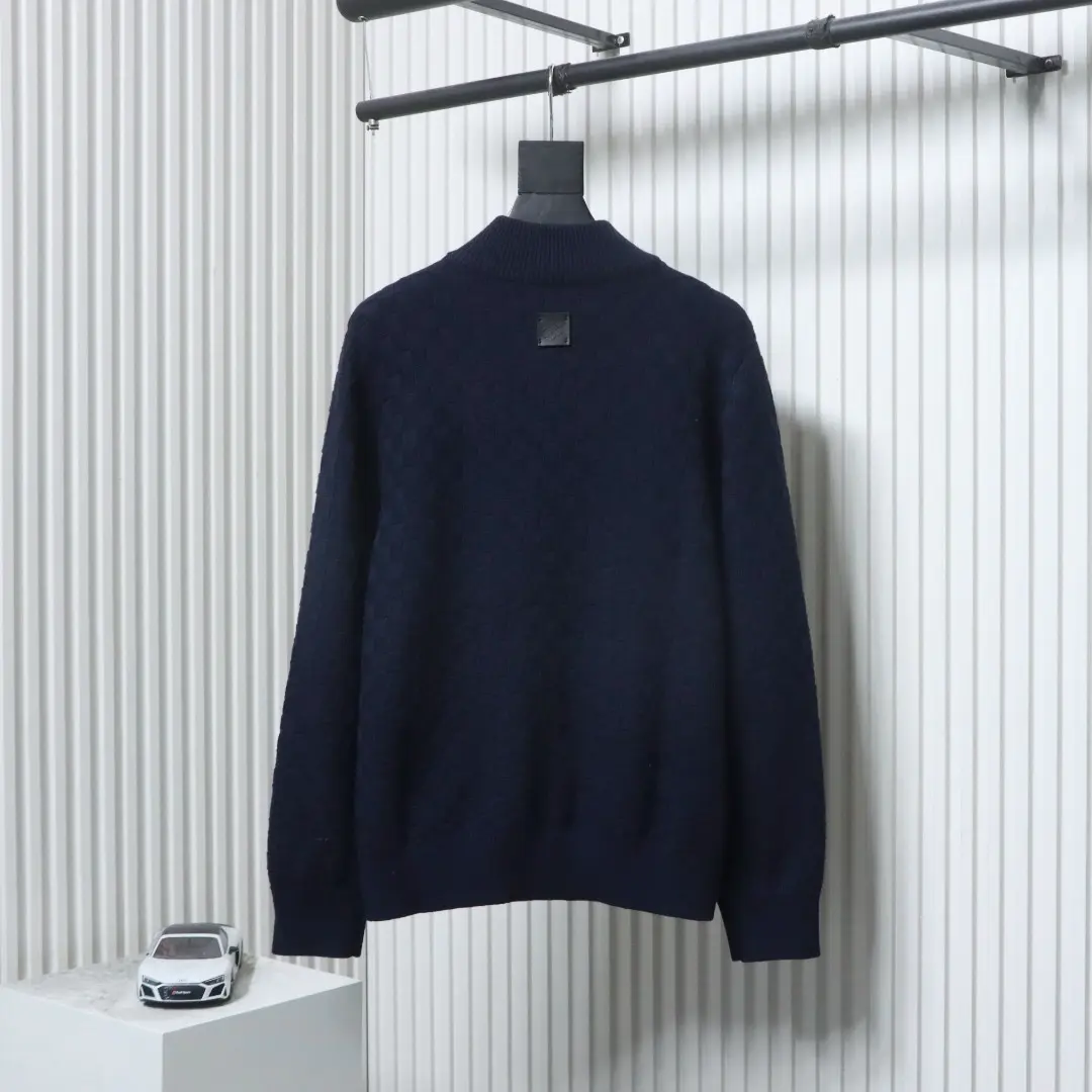 Pullover mit halbem Reißverschluss und Stehkragen im Schachbrettmuster – Bild 2