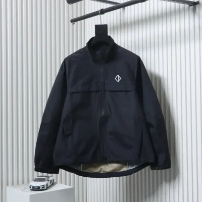 Reflektierende Nylonjacke mit Diamantlogo