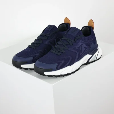 Runner Tatic Strick-Schnürsneaker in Blau und Weiß