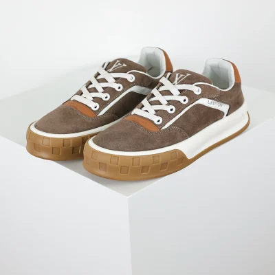 Skate Sneaker 2025 Klassischer Schnürschuh aus Rindsleder mit runder Spitze in niedrigem Braun