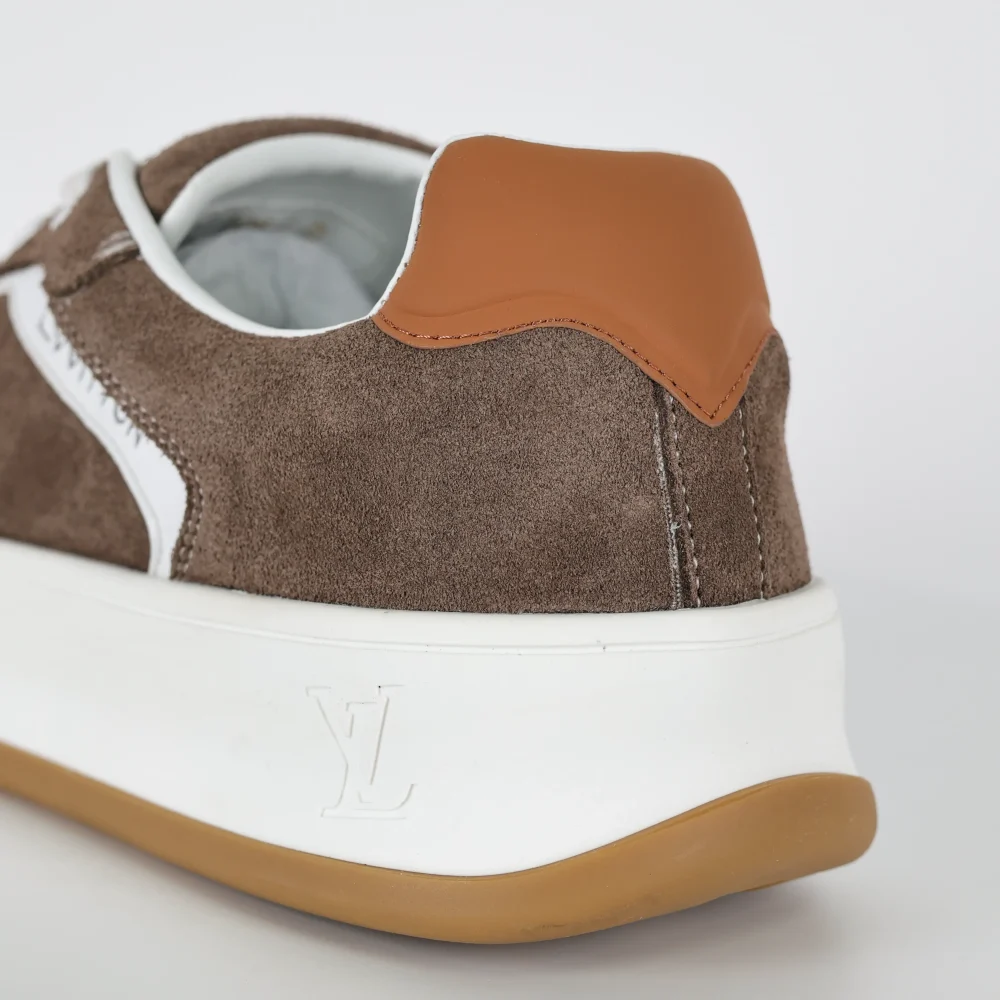 Skate Sneaker 2025 Klassischer Schnürschuh aus Rindsleder mit runder Spitze in niedrigem Braun – Bild 12