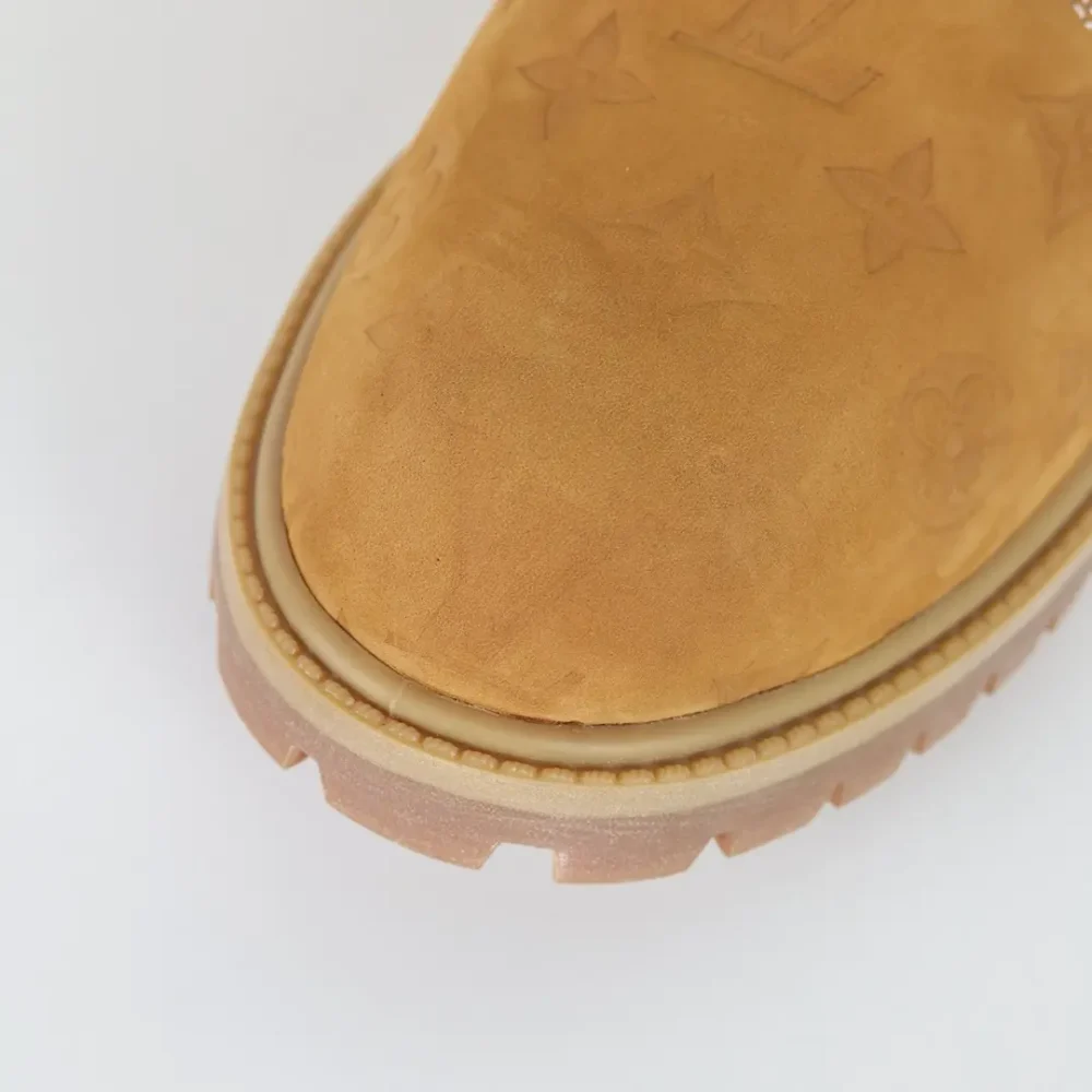 Stiefeletten mit „L.U. Timberland“-Schriftzug in Weizen – Bild 9