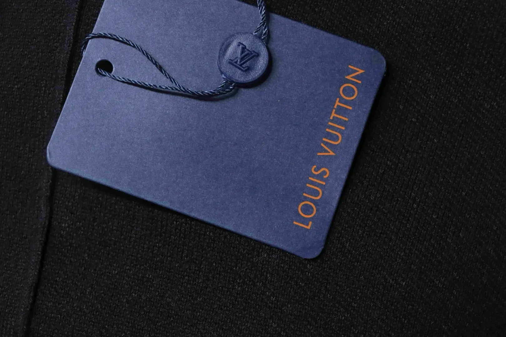 Strickjacke mit besticktem Logo – Bild 10