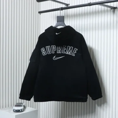 Sup x Nike 22Fw Cord-Pufferjacke