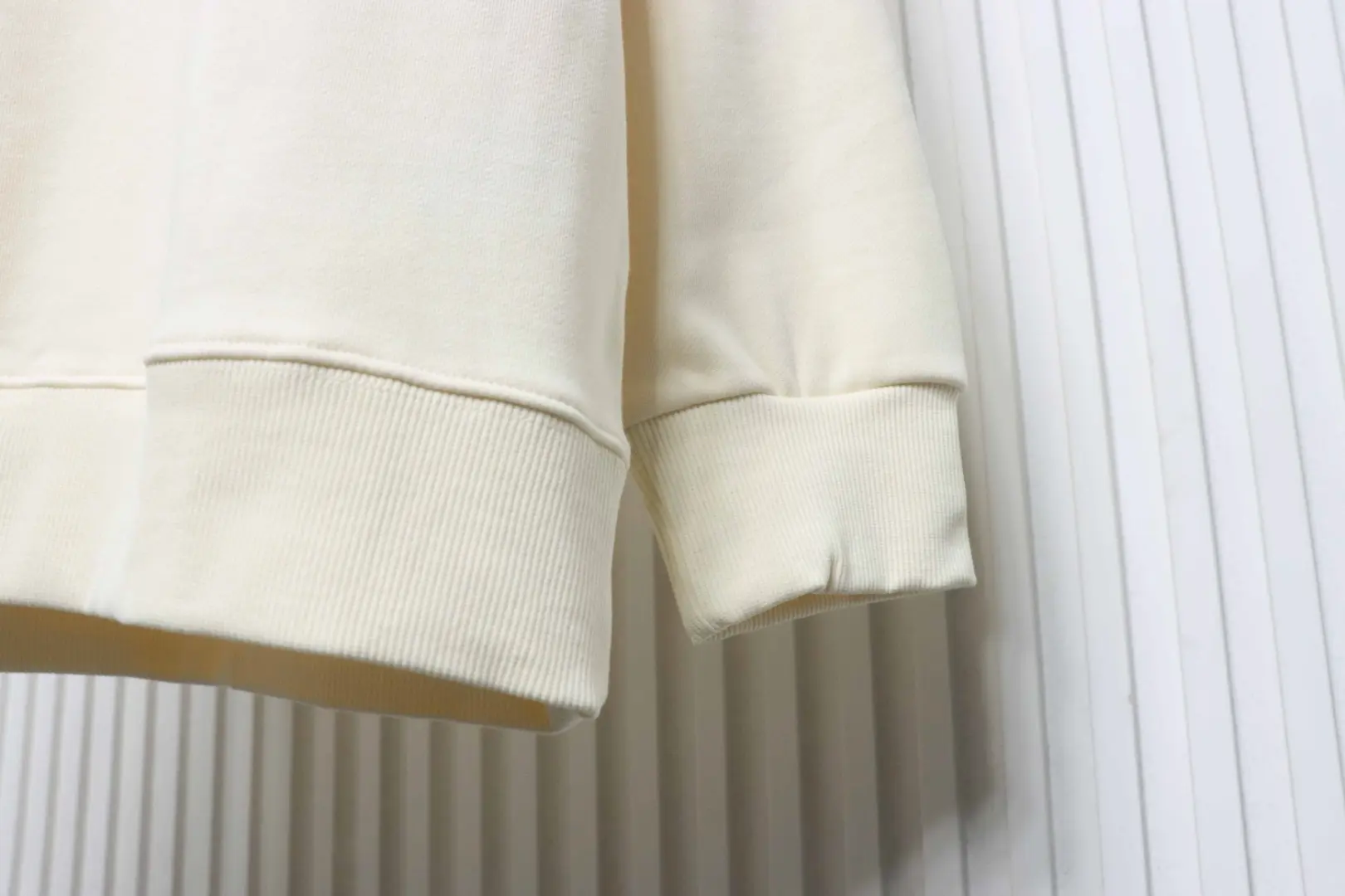 Sweatshirt mit Rundhalsausschnitt und Buchstaben-Logo-Print – Bild 6