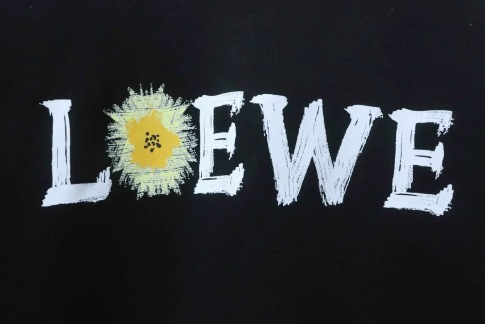 Sweatshirt mit Rundhalsausschnitt und Daisy-Logo-Print – Bild 4