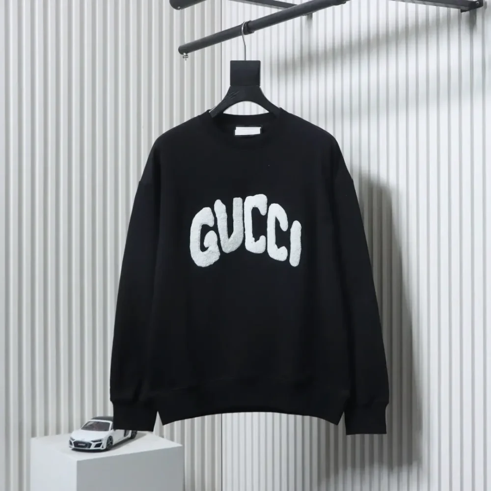 Sweatshirt mit Rundhalsausschnitt und Handtuch-Schriftzugstickerei