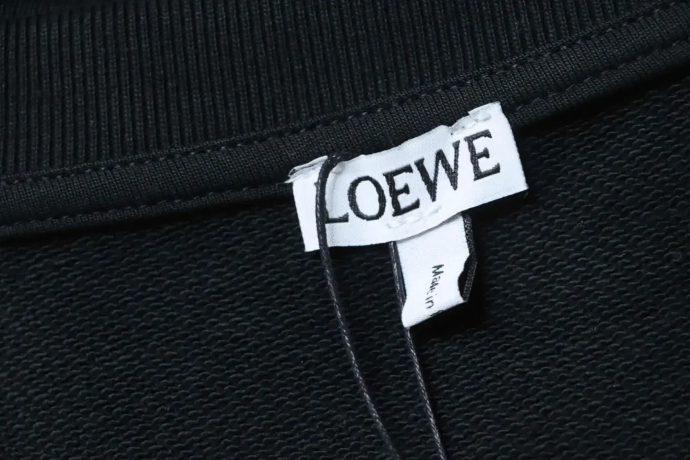 Sweatshirt mit aufgesticktem Buchstabenlogo von L.0ewe & On – Bild 5