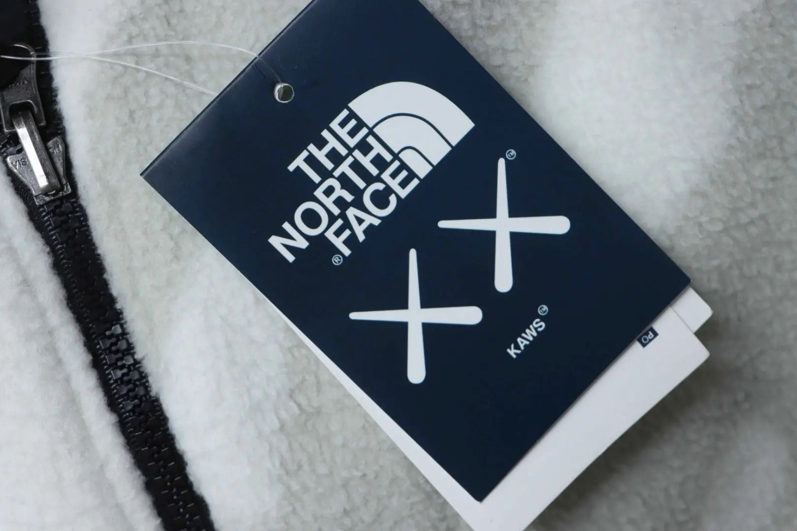 TNF The North Face 1995 bedruckte Fleecejacke mit Reißverschluss und Farbblockdesign – Bild 6