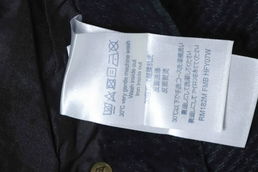 Twill-Jeans mit Monogramm-Print – Bild 9