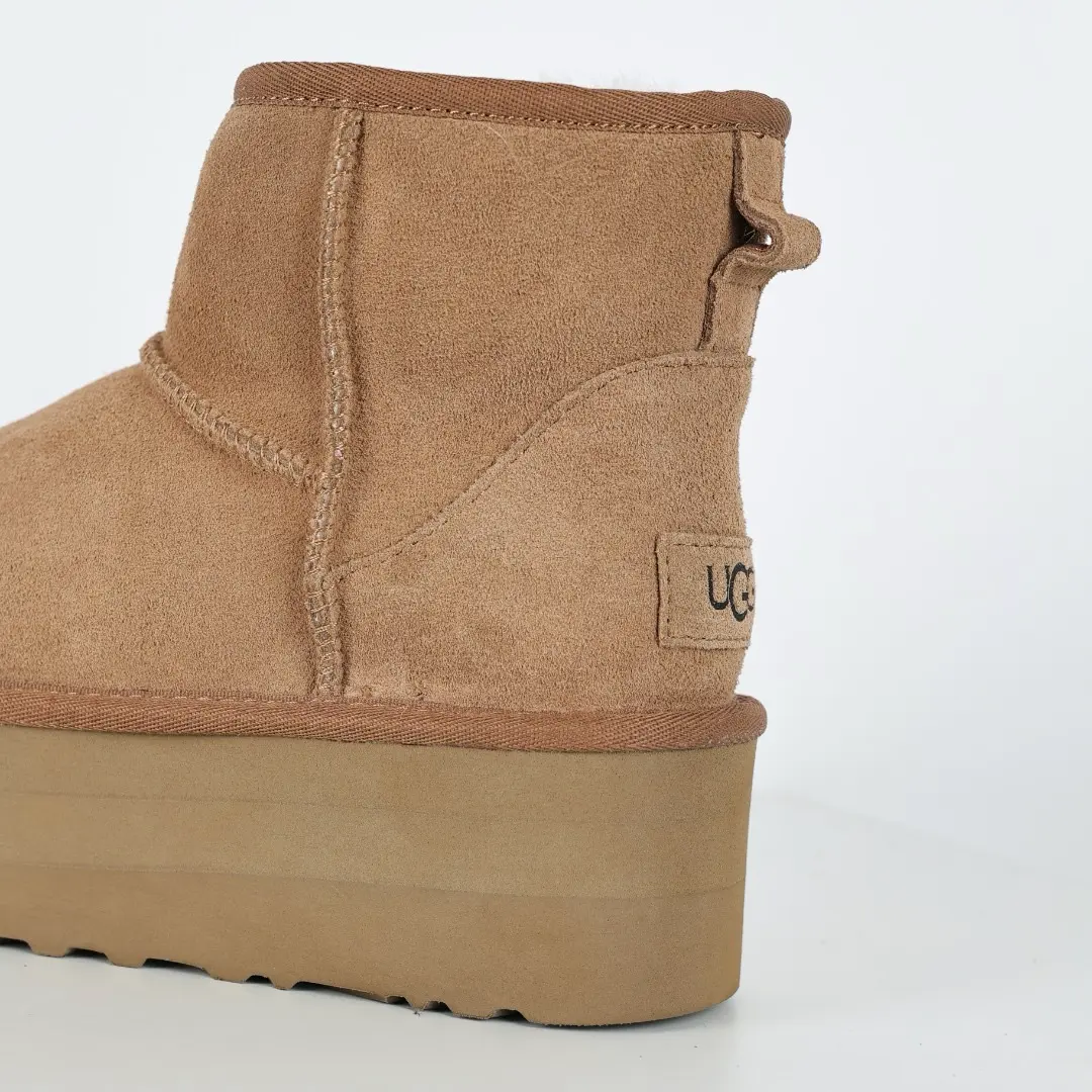 UGG Mini Mid-Tank Plateau 5,08 cm Kastanie – Bild 11