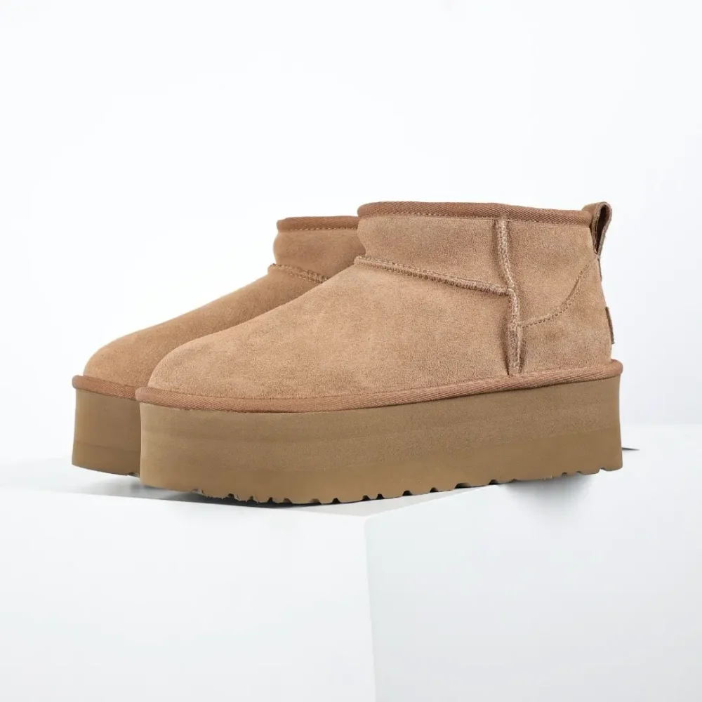 UGG Sand Mini Plateau-Kurzschuhe – Bild 3