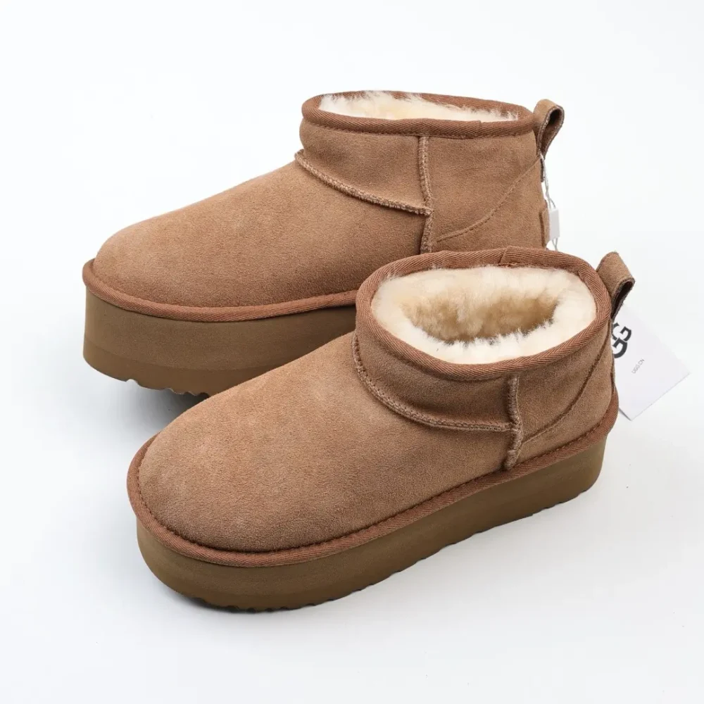 UGG Sand Mini Plateau-Kurzschuhe – Bild 7