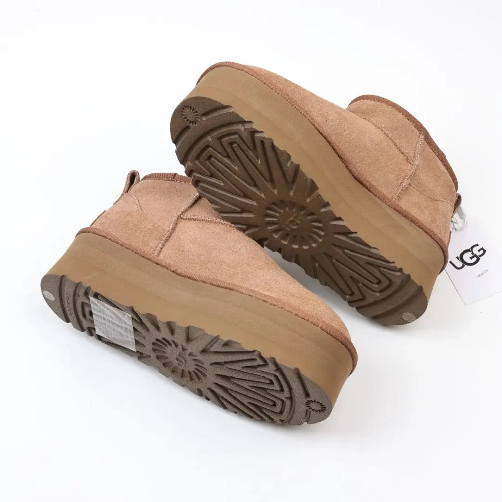 UGG Sand Mini Plateau-Kurzschuhe – Bild 8