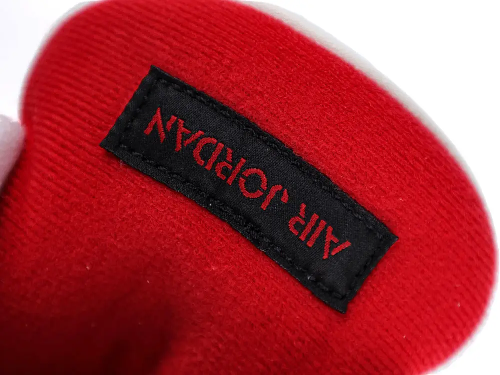 Air Jordan AJ4 „Flight Club“ Sail/Schwarz-University Red – Bild 19