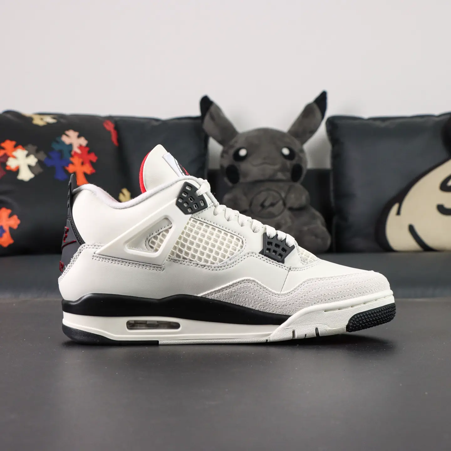 Air Jordan AJ4 „Flight Club“ Sail/Schwarz-University Red – Bild 2