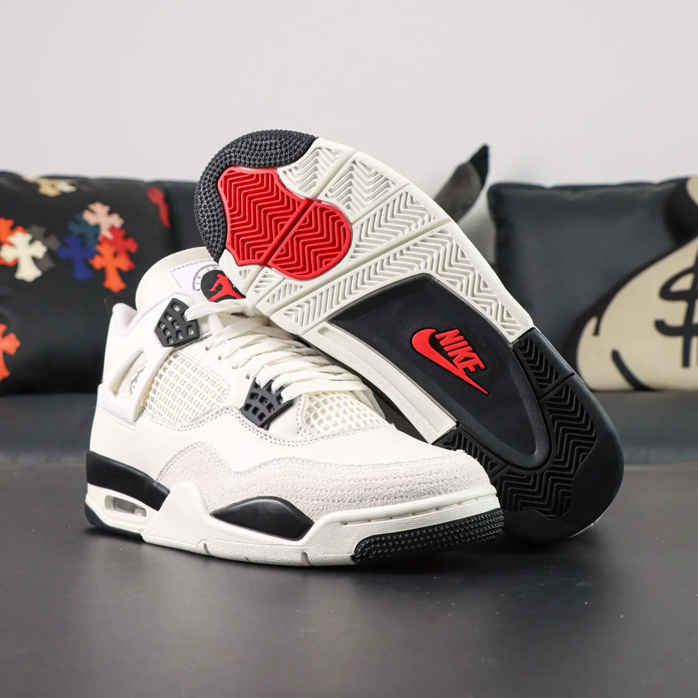 Air Jordan AJ4 „Flight Club“ Sail/Schwarz-University Red – Bild 6