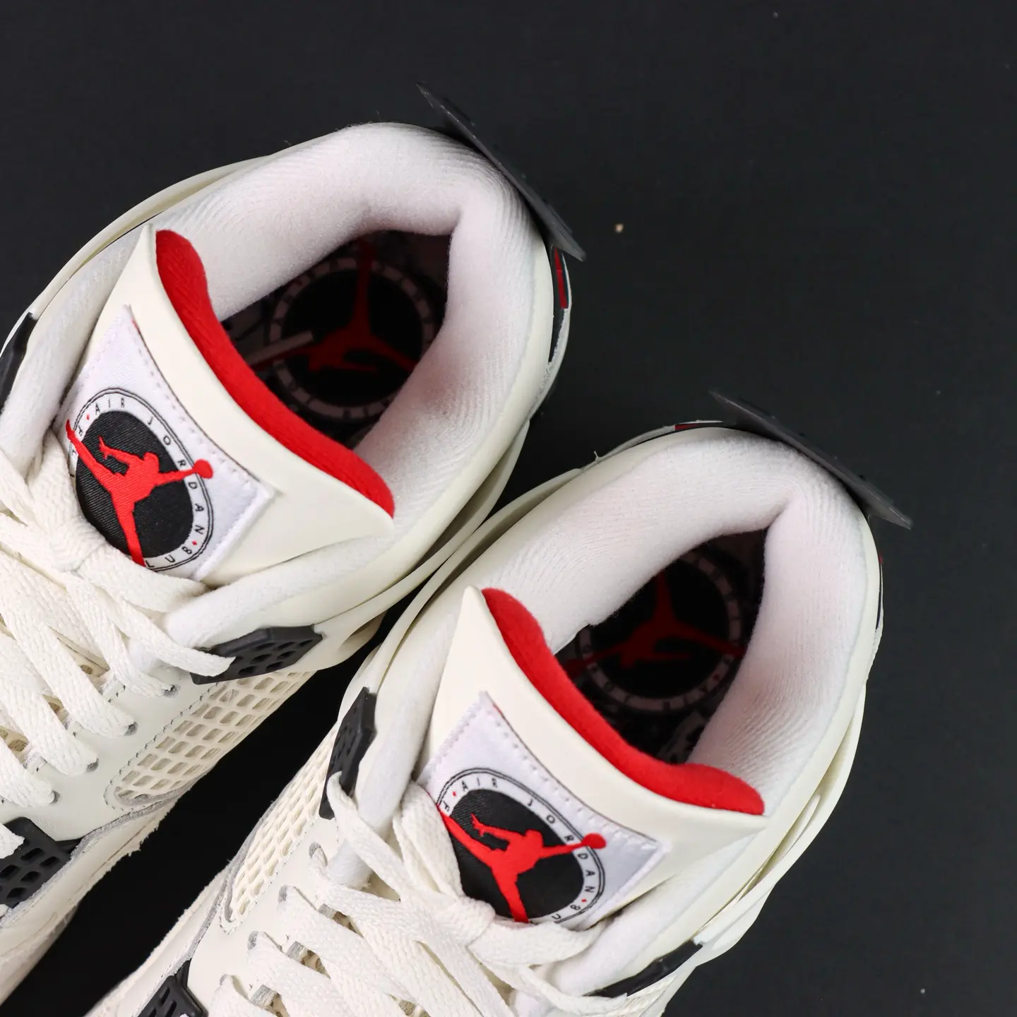 Air Jordan AJ4 „Flight Club“ Sail/Schwarz-University Red – Bild 7