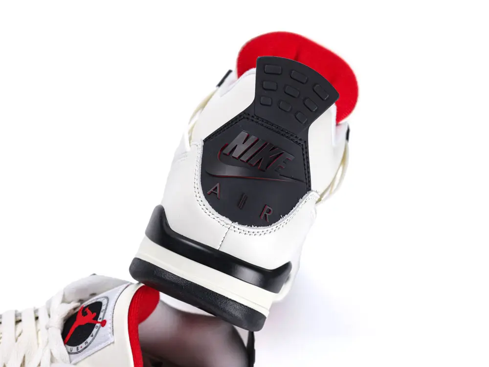 Air Jordan AJ4 „Flight Club“ Sail/Schwarz-University Red – Bild 14