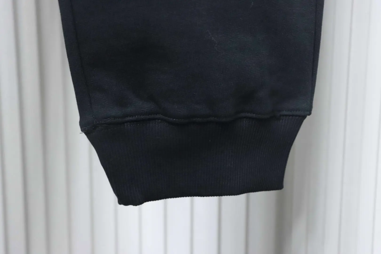 Anzughose mit Vier-Blumen-Stickerei – Bild 6