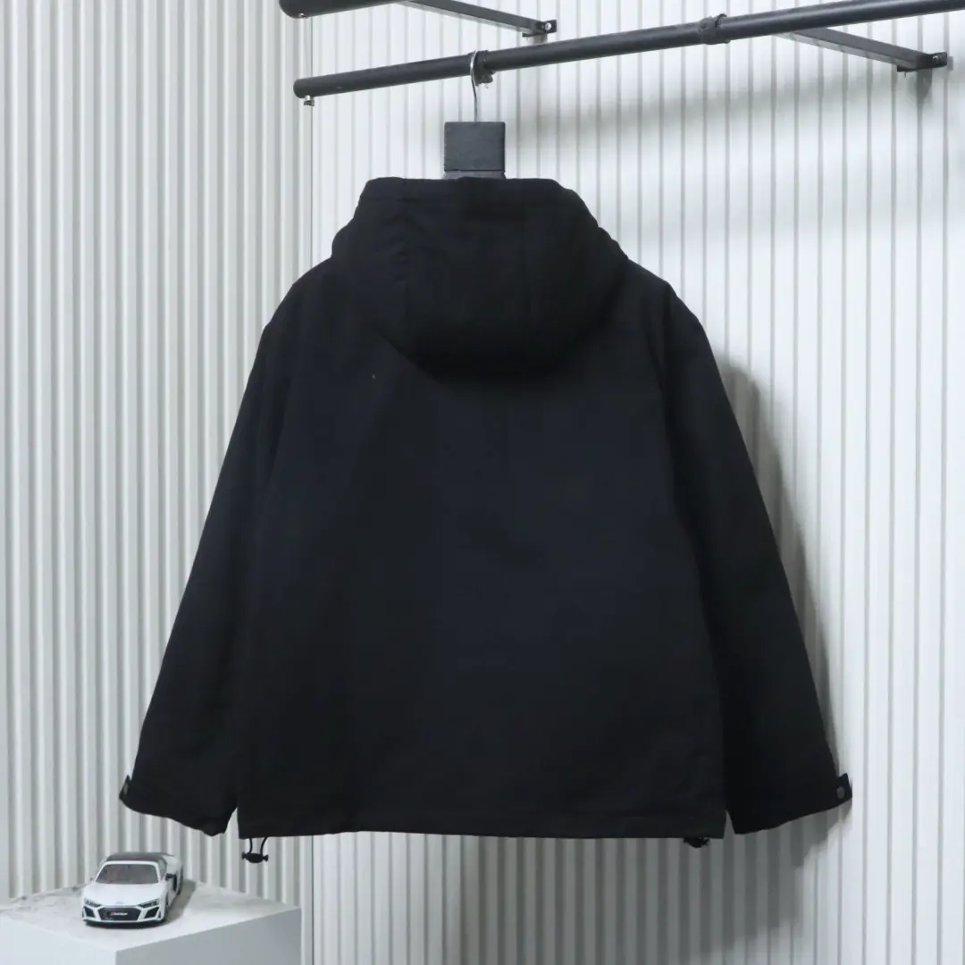 Balenciaga Ski-Steppjacke mit Logostickerei – Bild 2