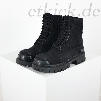 Balenciaga Strike Plateau-Kampfstiefel, Used-Look, schwarz