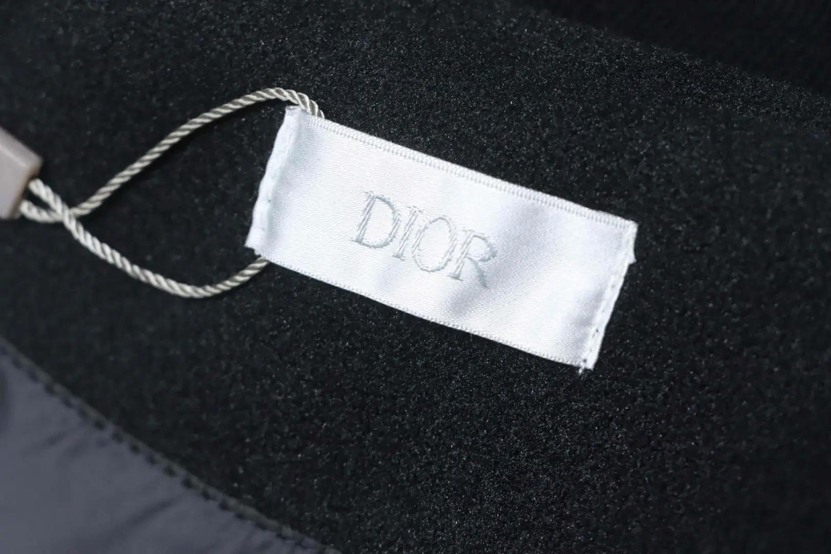 Baseballjacke mit Buchstabenstickerei im Patchwork-Stil – Bild 9