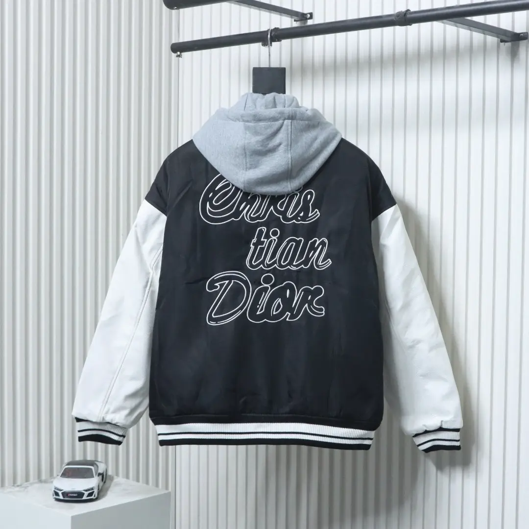 CD X S Collaboration Pilot Kapuzen-Steppjacke – Bild 2