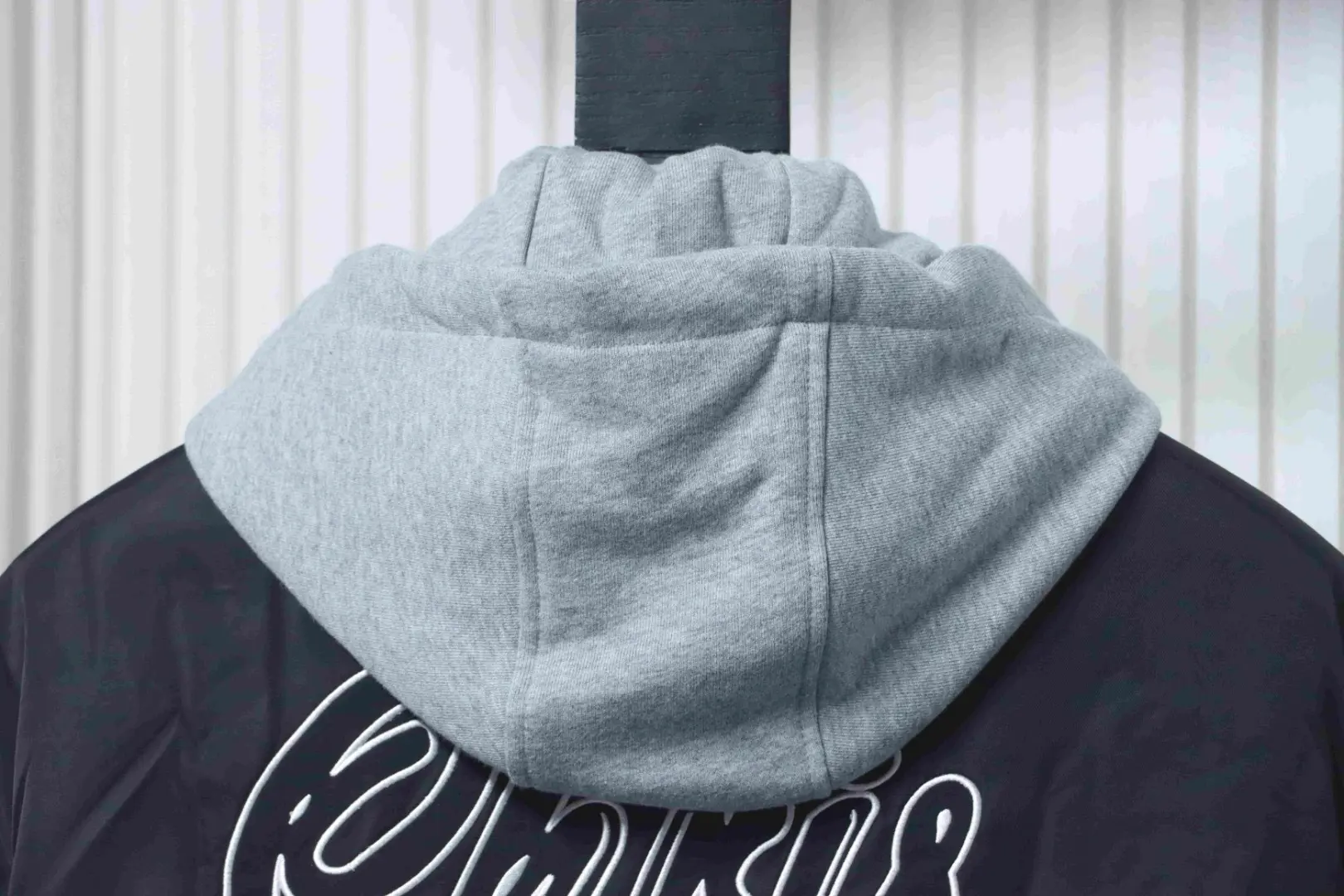 CD X S Collaboration Pilot Kapuzen-Steppjacke – Bild 4