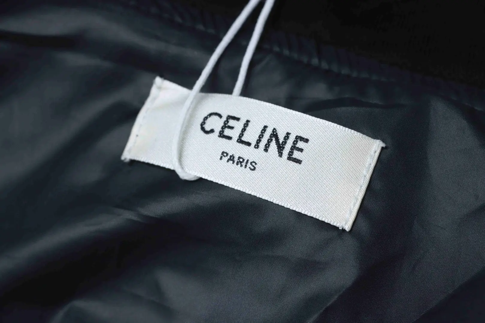 Celine Neue bestickte Kapuzenjacke aus Baumwolle mit Buchstabenmuster – Bild 11