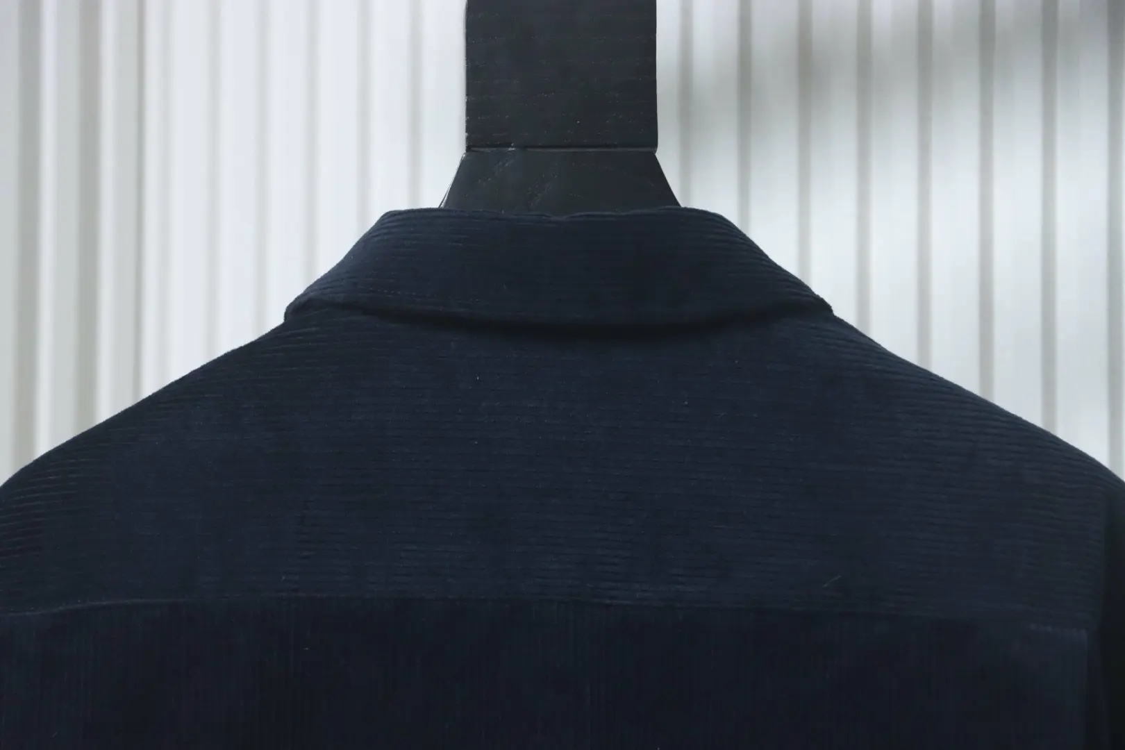 Cordjacke mit dreieckigem Taschenetikett – Bild 4