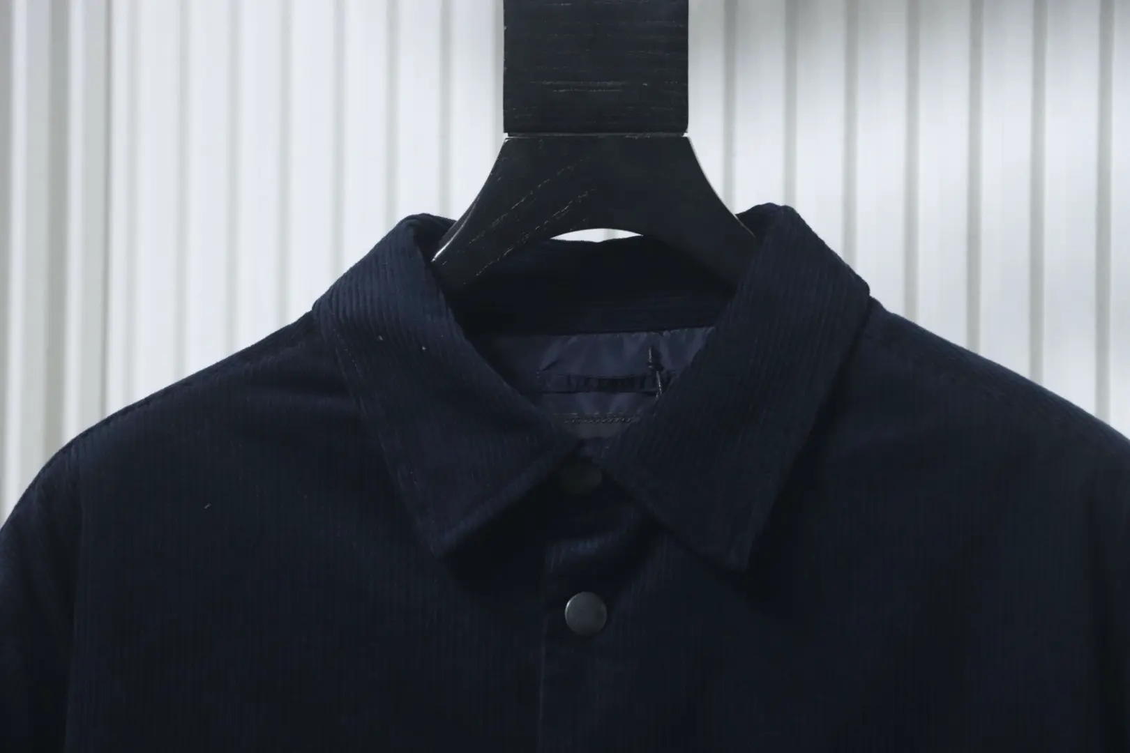 Cordjacke mit dreieckigem Taschenetikett – Bild 3