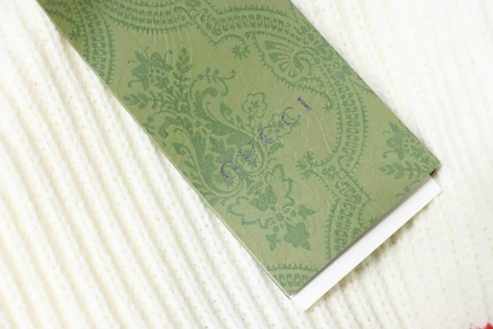 Farblich abgesetzter, gestreifter Strickcardigan mit Reißverschluss – Bild 7