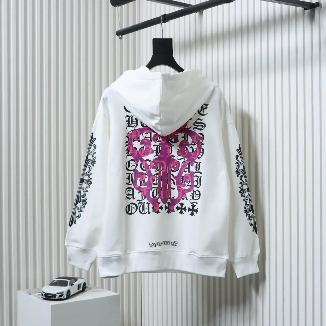 Klassischer lila Kapuzenpullover mit Schwert-, Sanskrit-Hand- und Kreuzaufdruck – Bild 2