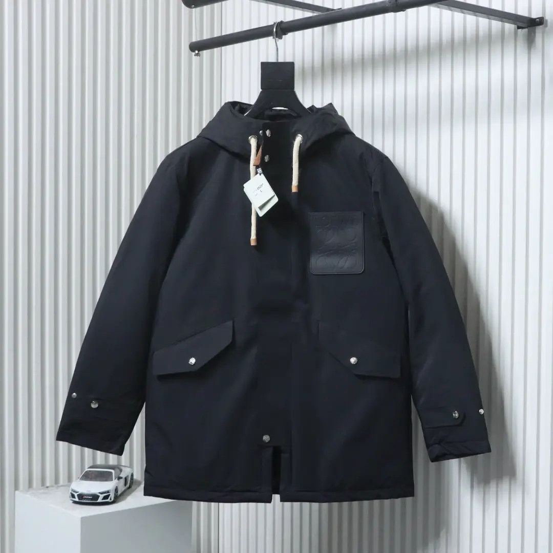 Midilange Daunenjacke mit Kapuze und Lederlabel M-XXXL – Bild 13