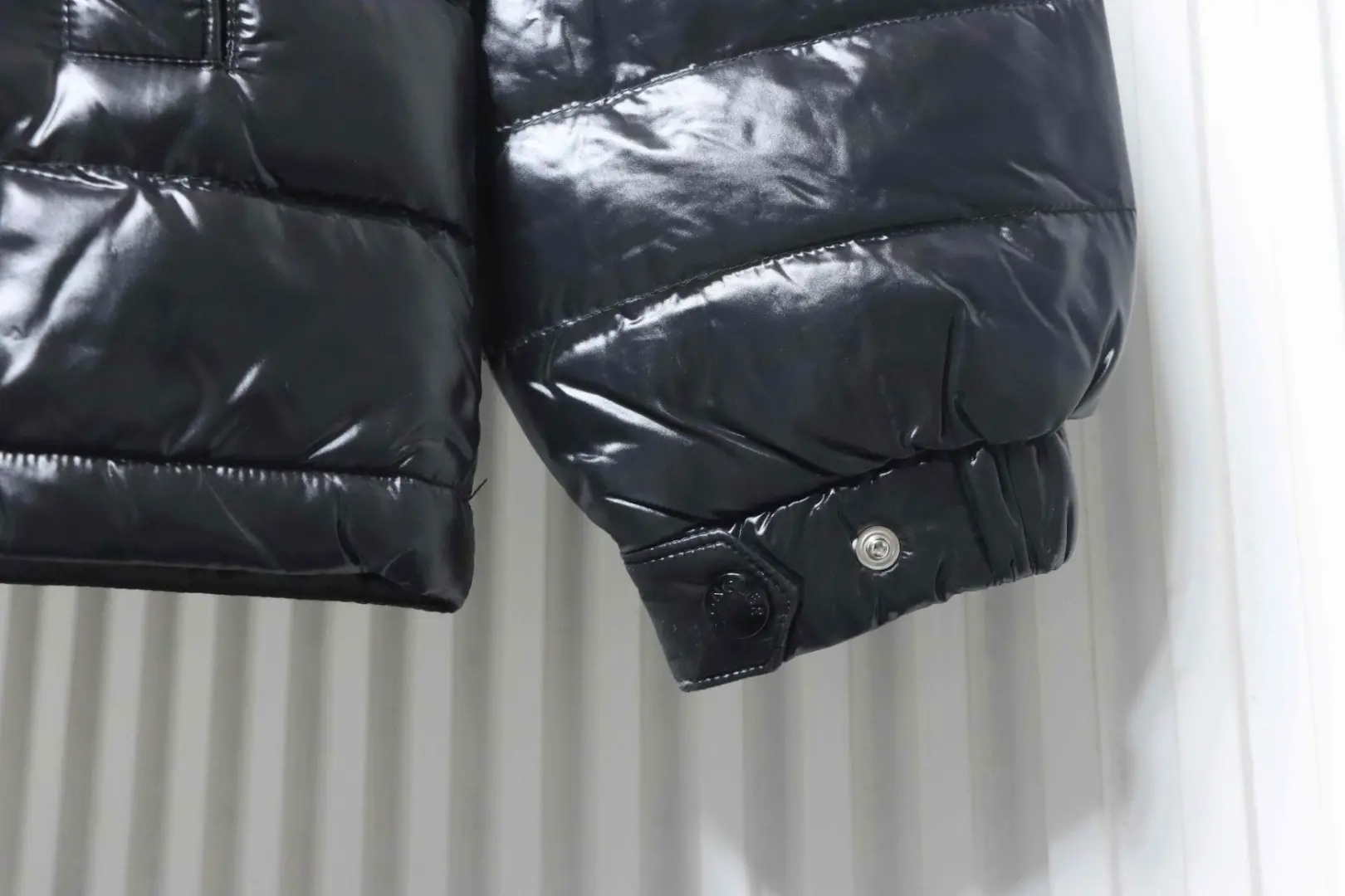 Moncler Daunenjacke in limitierter Auflage zum Jahr des Drachen – Bild 6