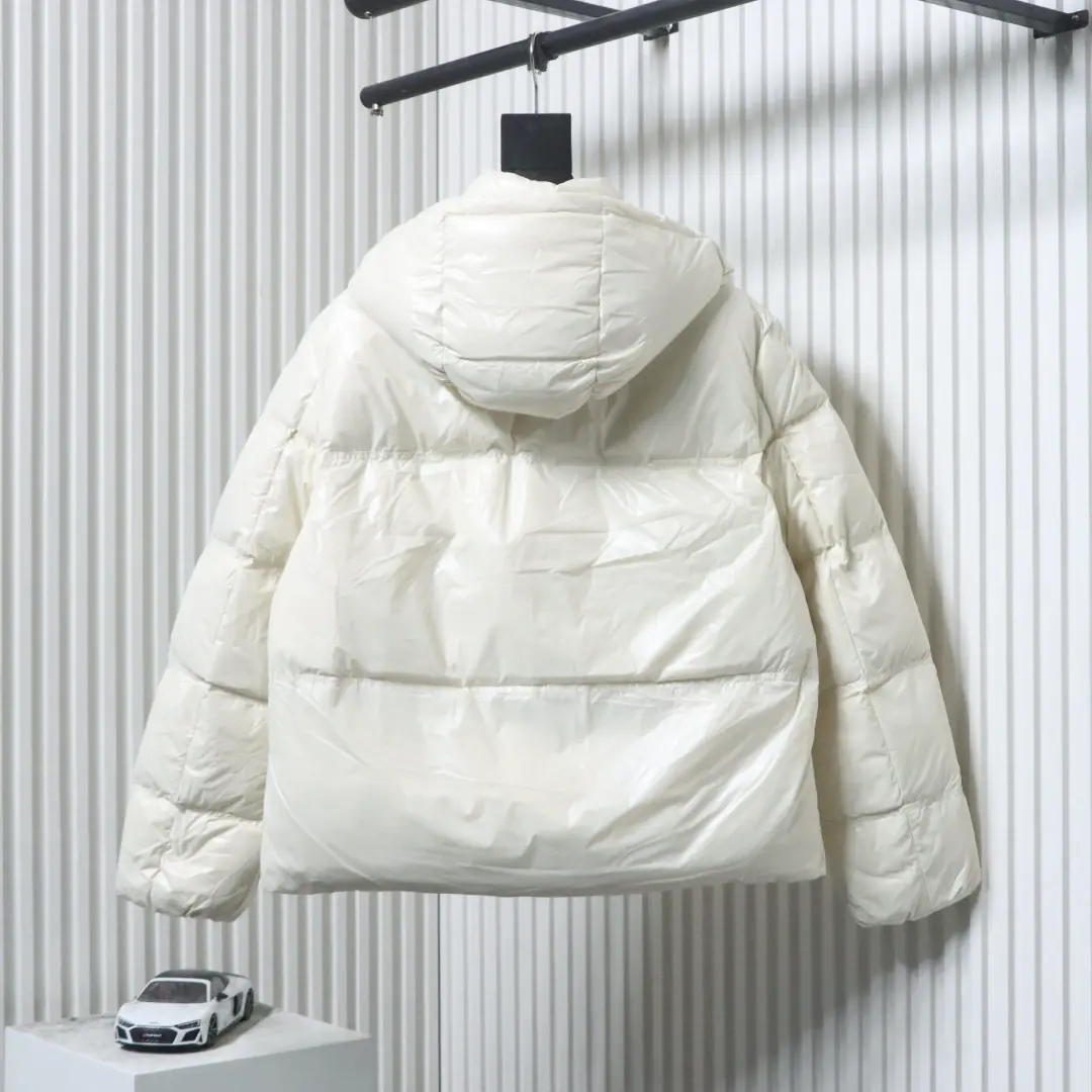 Moncler Serfanto Damen-Kurzdaunenjacke mit Kapuze – Bild 2