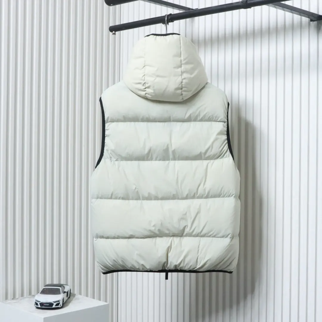 Moncler Silikon-Patch-Daunenweste – Bild 2