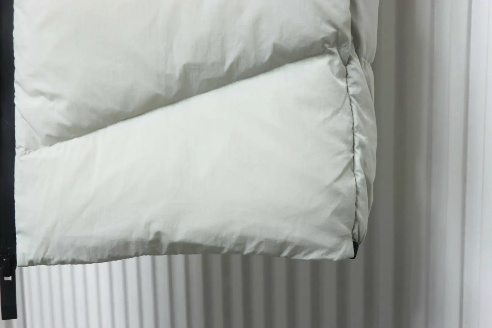 Moncler Silikon-Patch-Daunenweste – Bild 8