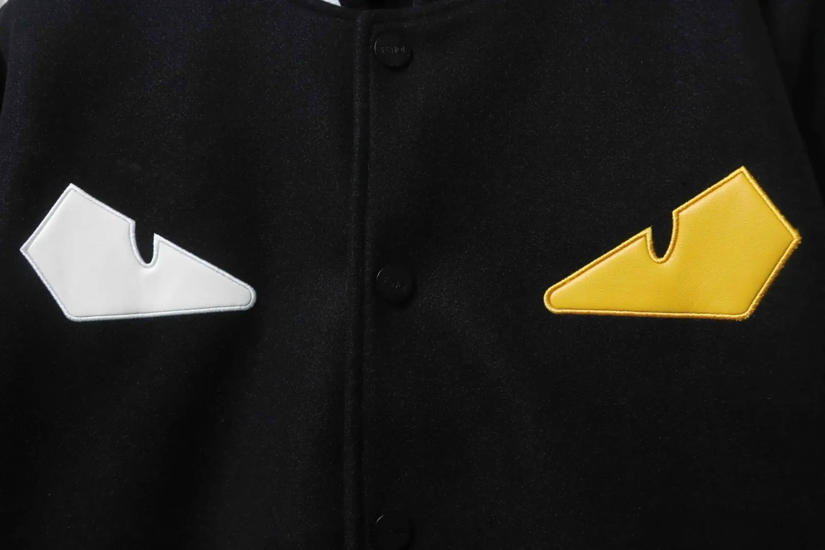 Monsteraugen-Baseballjacke – Bild 6