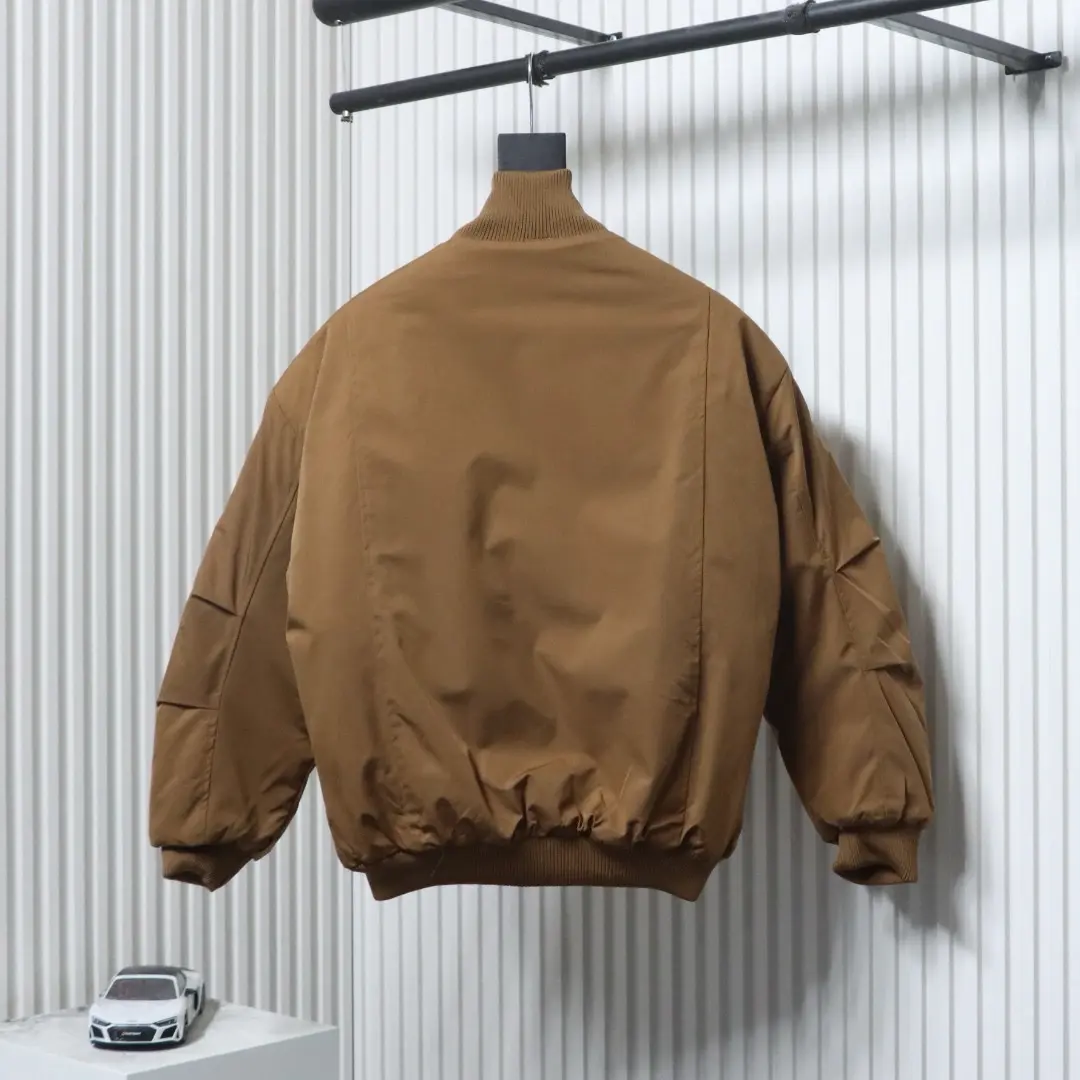 Nike Daunenjacke mit kleinem Logo – Bild 13