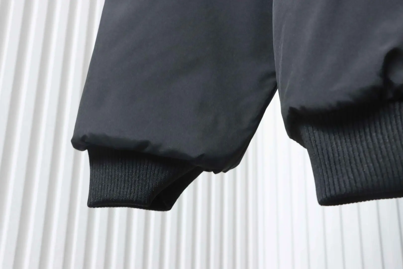 Nike Daunenjacke mit kleinem Logo – Bild 7