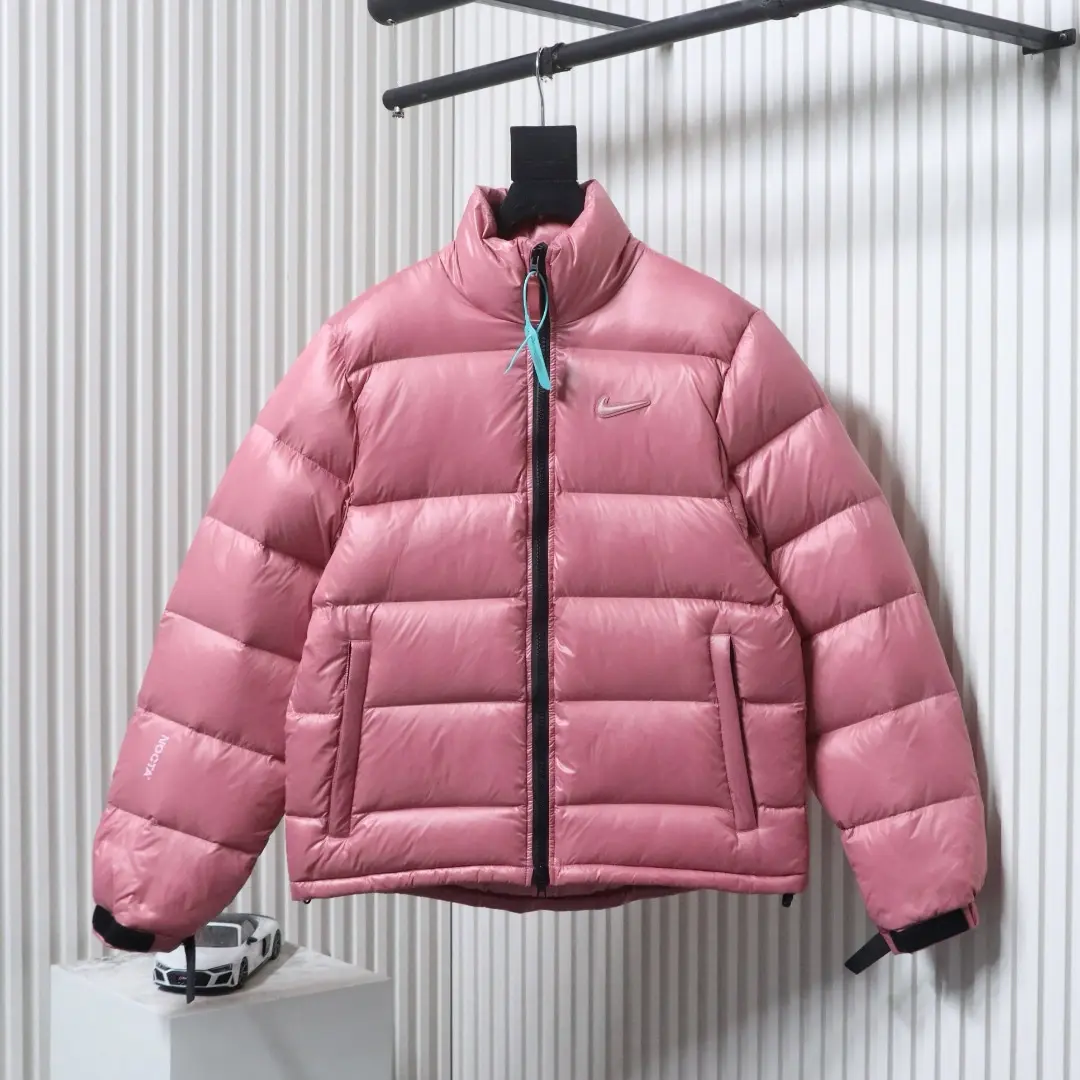 Nike x Drake Nocta Stehkragen-Daunenjacke – Bild 13