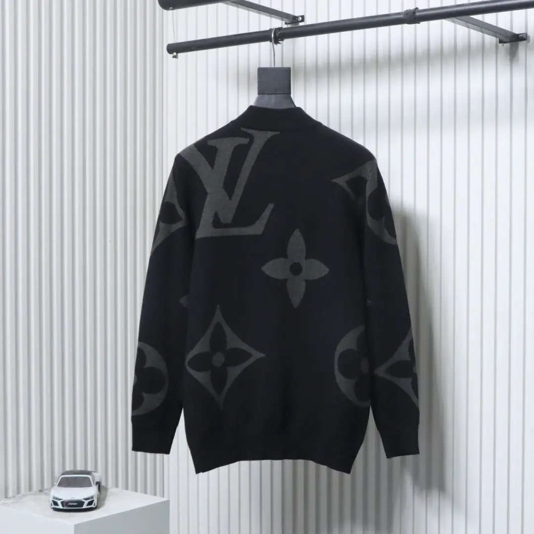 Strickpullover mit großem Monogramm-Logo und halbem Reißverschluss XXL – Bild 14