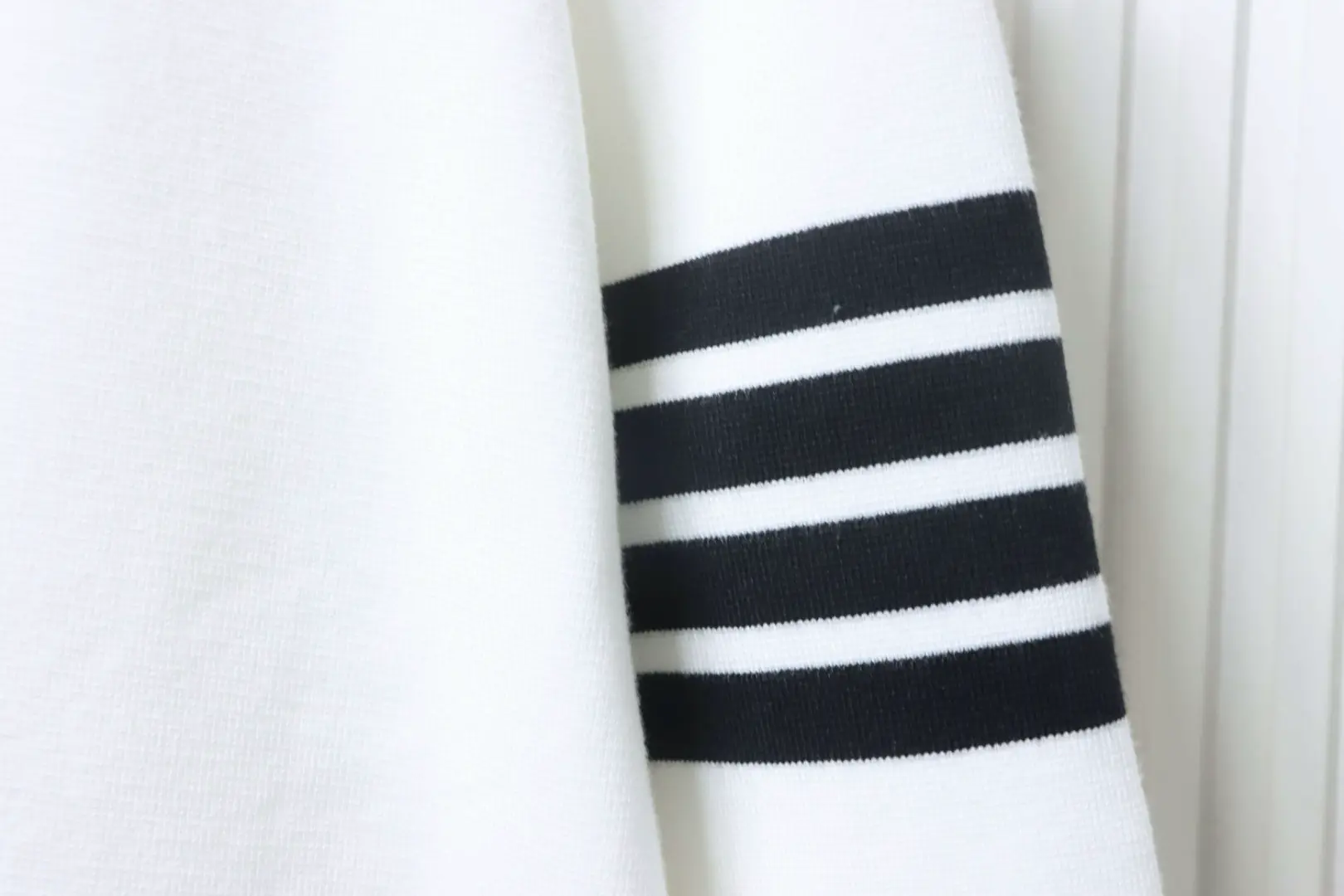 Tom Brown Wollstrickjacke, vorne kürzer und hinten länger – Bild 8