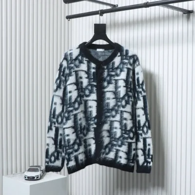 monogrammierter Jacquard-Mohair-Cardigan