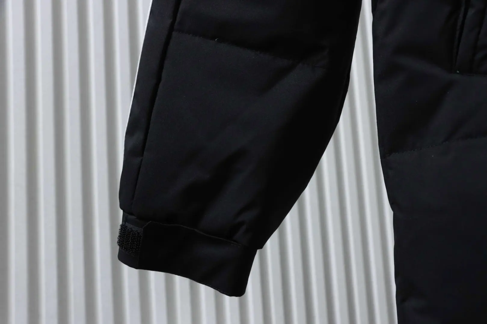 Adidas lange Daunenjacke M-3XL – Bild 6