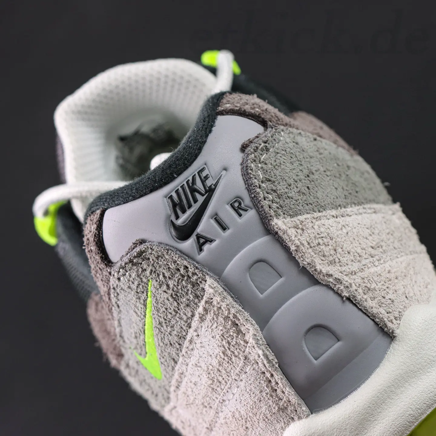 Air Max 95 Big Bubble OG „Reverse Neon“ in Schwarz und Grau – Bild 12